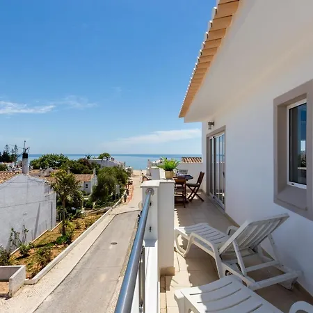 Mariners - Bright And Stylish - Walk To The